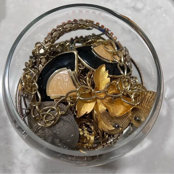 Gold Tone "Mystery" Jewelry Jar all in a gold tone accented serving bowl - Picture 4 of 4